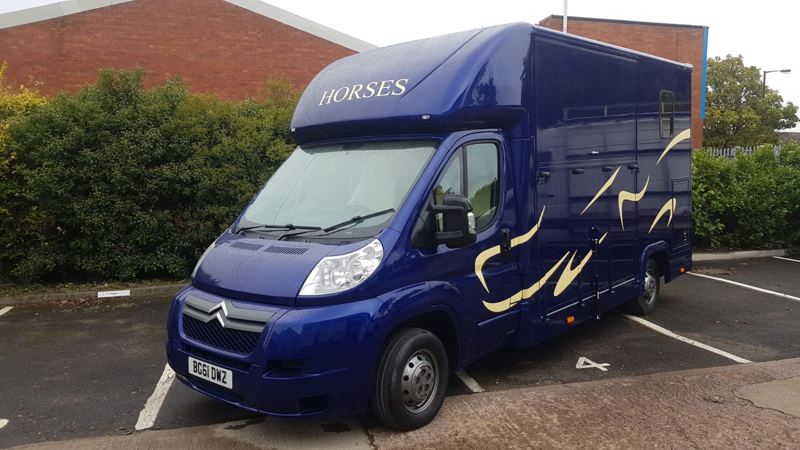 3.5 T Horsebox For Sale